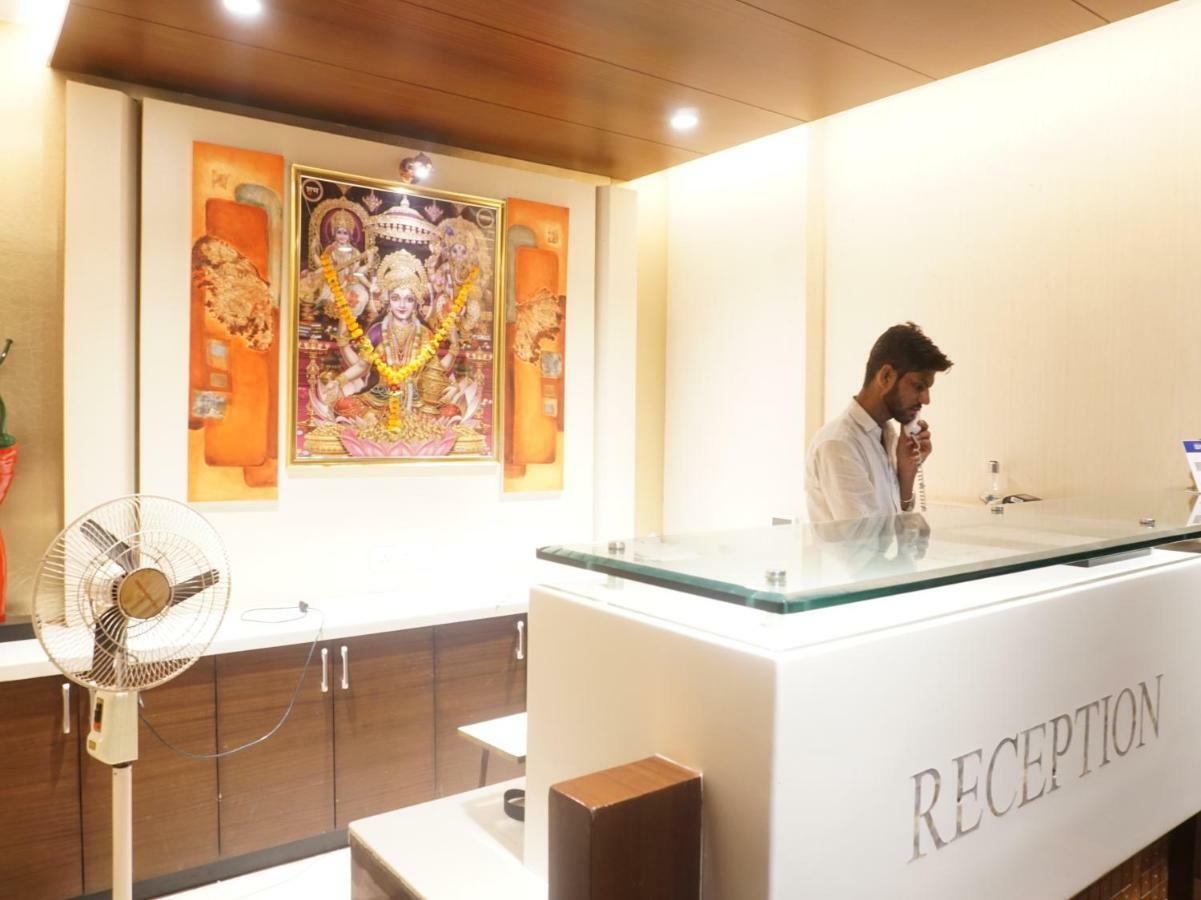Palette Four Seasons Recreation Resort Jalgaon Esterno foto